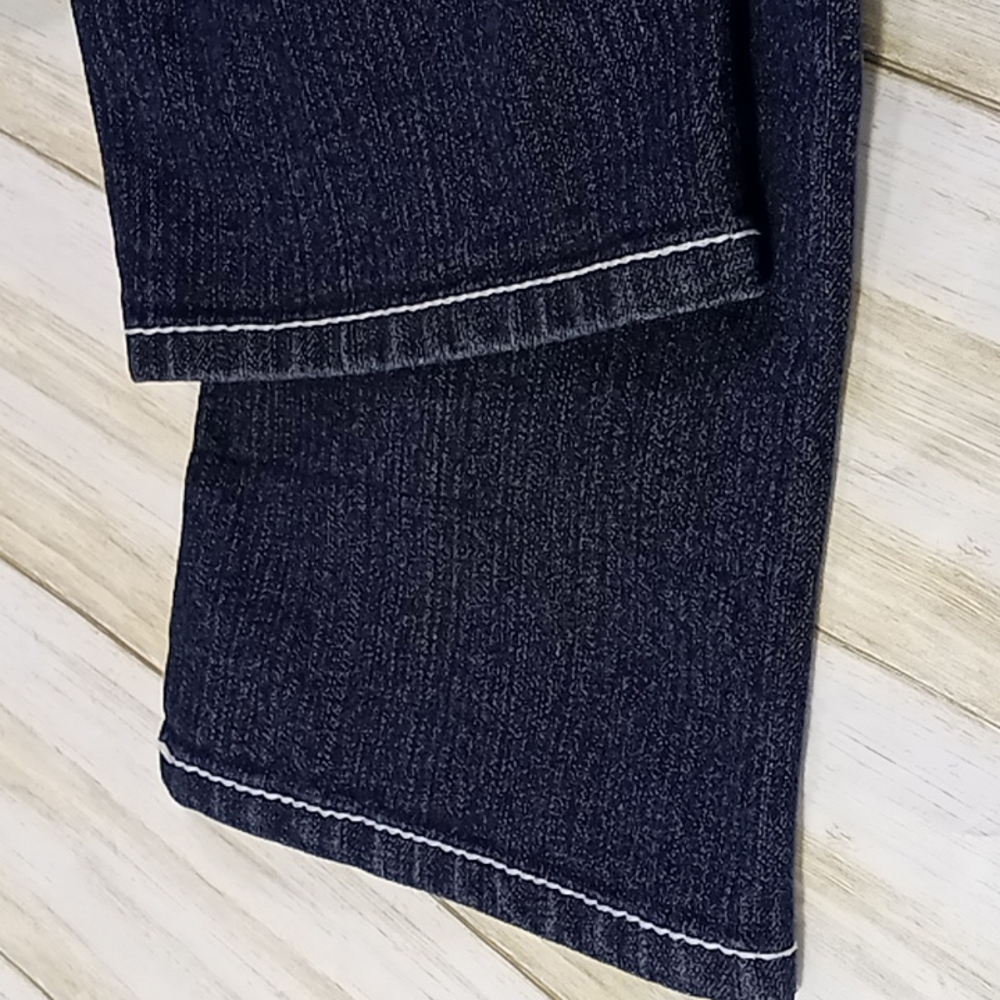 rue 21 Distressed Jean Capris 7/8 - Picture 11 of 16
